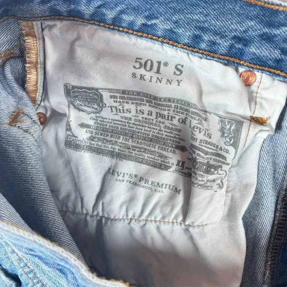 VTG Levis 501 Short Jeans Women 14 Skinny Distressed Big E Light Wash Button Fly - Picture 10 of 10